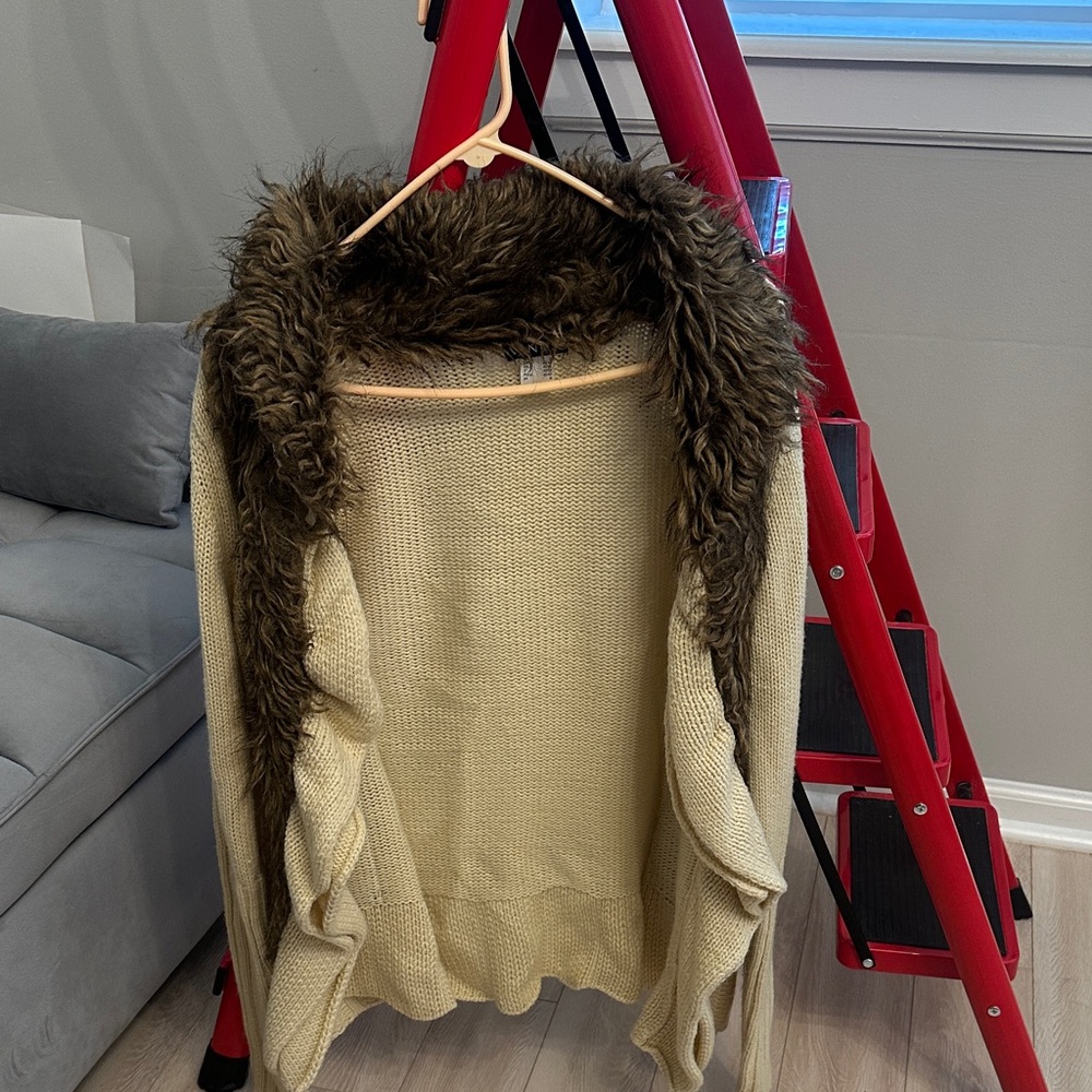 VENUS Beige Cardigan with Dark Brown Faux Fur Trim